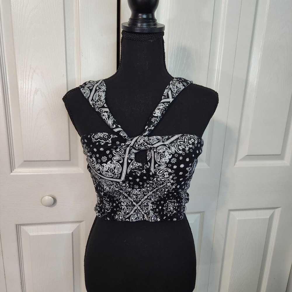 Monteau Los Angeles Paisley Bandana Print Smocked Tie Front Crop Top Black Med